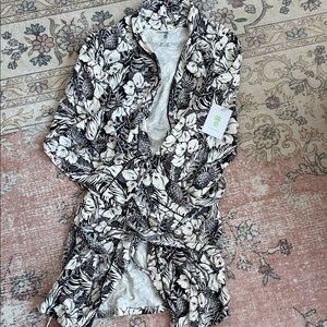 Floral Black and White Robe